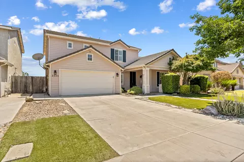 Exterior - 2223 E La Vida Ave, Visalia, CA 93292 photo 2 of 11