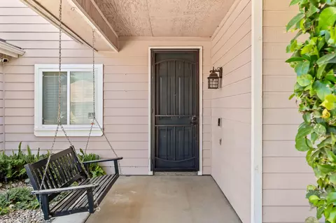 Exterior - 2223 E La Vida Ave, Visalia, CA 93292 photo 5 of 11