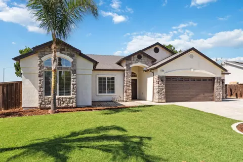 1696 Jacaranda St, Lemoore, CA 93245 photo 5