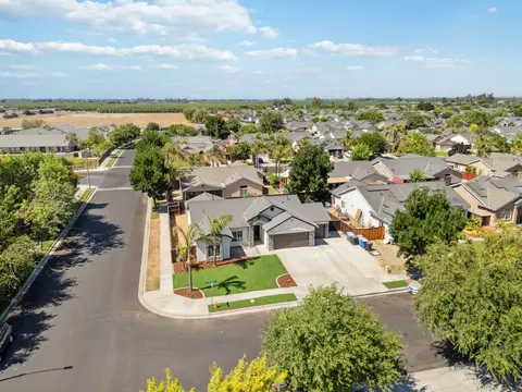 1696 Jacaranda St, Lemoore, CA 93245 photo 33