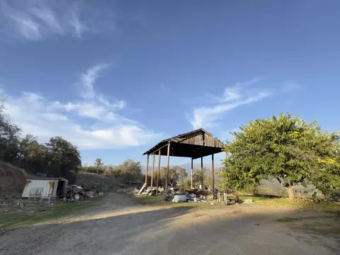 Exterior - 50200 Hogback Dr, Badger, CA 93603 photo 3 of 18