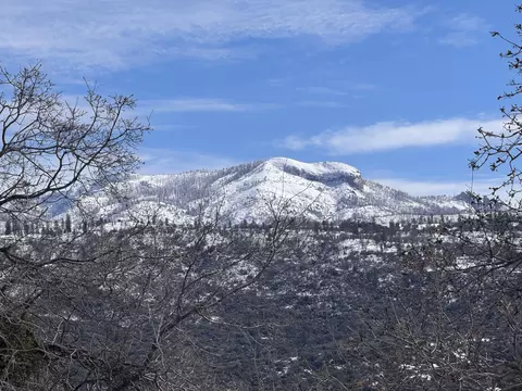 50200 Hogback Dr, Badger, CA 93603
