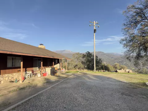 Exterior - 50200 Hogback Dr, Badger, CA 93603 photo 1 of 18