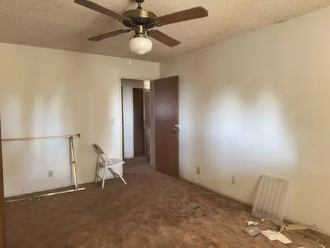 Bedroom - 50200 Hogback Dr, Badger, CA 93603 photo 5 of 5