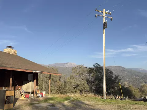 Exterior - 50200 Hogback Dr, Badger, CA 93603 photo 9 of 18