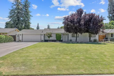 2240 S Dollner St, Visalia, CA 93277