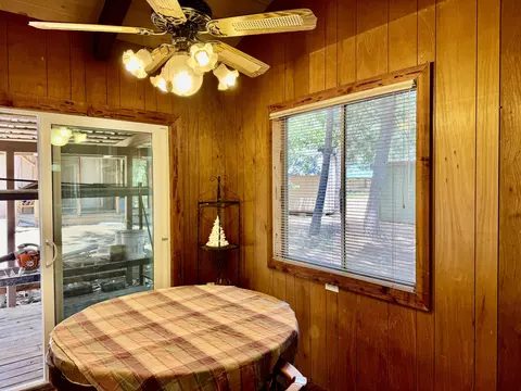 Dining - 515 Mc Comber Dr, Springville, CA 93265 photo 2 of 2