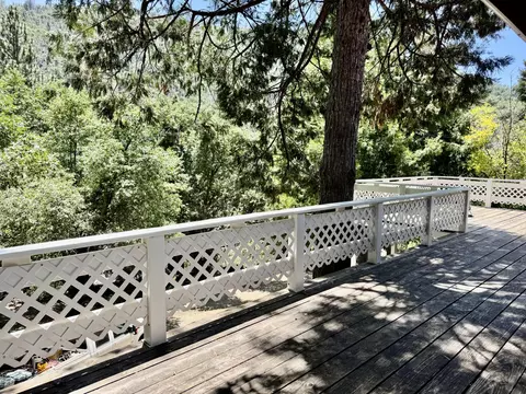 Exterior - 515 Mc Comber Dr, Springville, CA 93265 photo 6 of 9