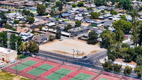 708 E Tulare Ave, Tulare, CA 93274 photo 15