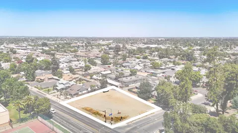 708 E Tulare Ave, Tulare, CA 93274 photo 11