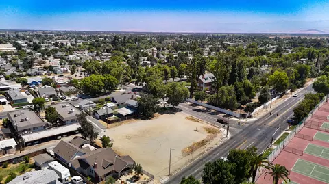 708 E Tulare Ave, Tulare, CA 93274 photo 19