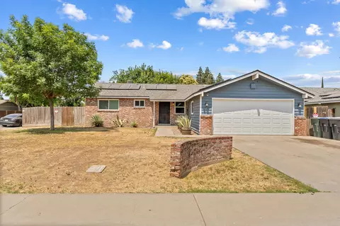 1539 S Burke St, Visalia, CA 93292