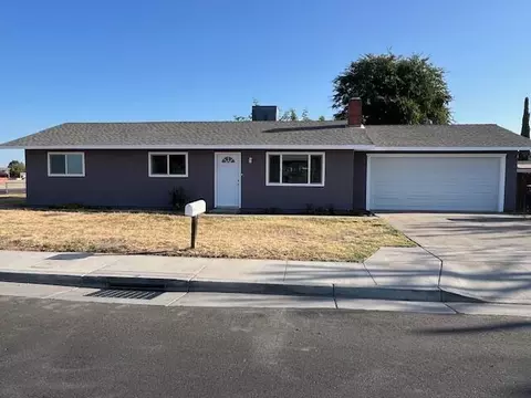 1356 W Elm Ave, Tulare, CA 93274