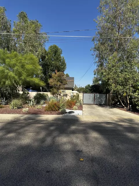 360 N 364 N Cypress St #2, Woodlake, CA 93286