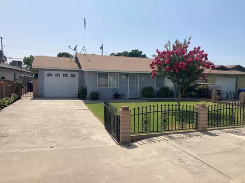 387 S Evans Rd, Tipton, CA 93272