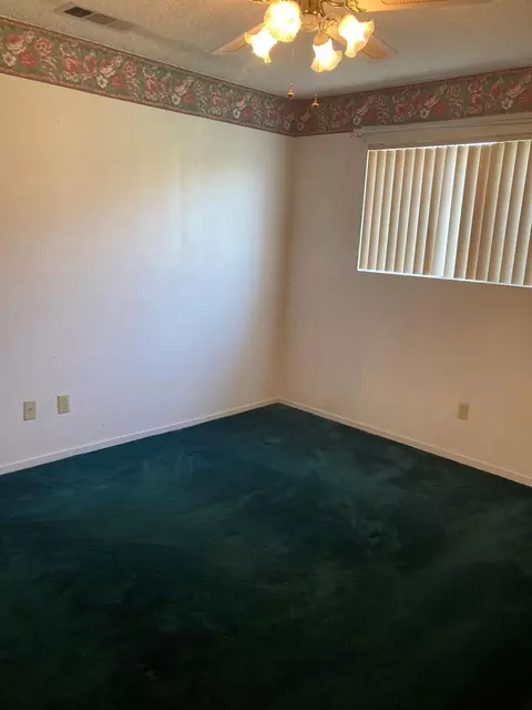 Bedroom - 387 S Evans Rd, Tipton, CA 93272 photo 2 of 4