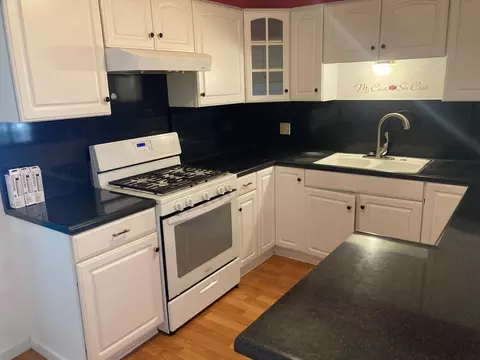 Kitchen - 387 S Evans Rd, Tipton, CA 93272 photo 1 of 3