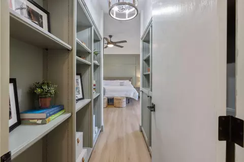 Entry Way - 15664 Mills Dr #D, Visalia, CA 93292 photo 5 of 10