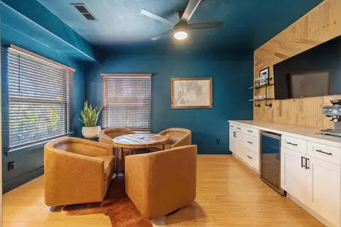 Dining - 15664 Mills Dr #D, Visalia, CA 93292 photo 4 of 6