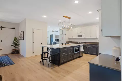 Kitchen - 15664 Mills Dr #D, Visalia, CA 93292 photo 1 of 5