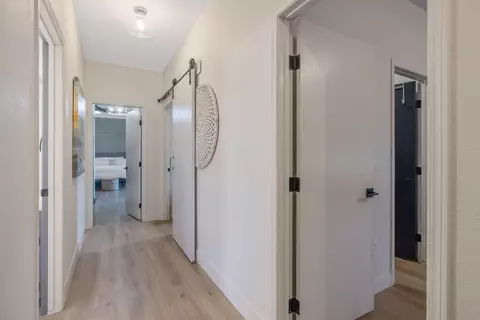 Entry Way - 15664 Mills Dr #D, Visalia, CA 93292 photo 4 of 10