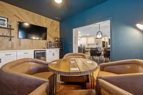 Dining - 15664 Mills Dr #D, Visalia, CA 93292 photo 5 of 6