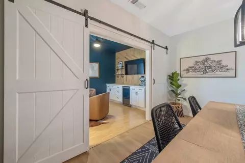 Dining - 15664 Mills Dr #D, Visalia, CA 93292 photo 3 of 6