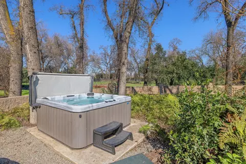 Other - 15664 Mills Dr #D, Visalia, CA 93292 photo 16 of 20