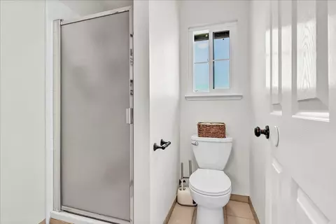 Bath - 31697 Gordon Dr, Exeter, CA 93221 photo 2 of 5