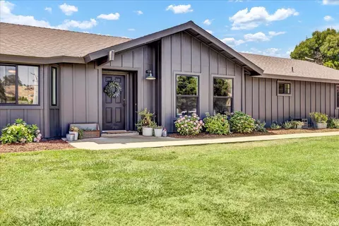 31697 Gordon Dr, Exeter, CA 93221