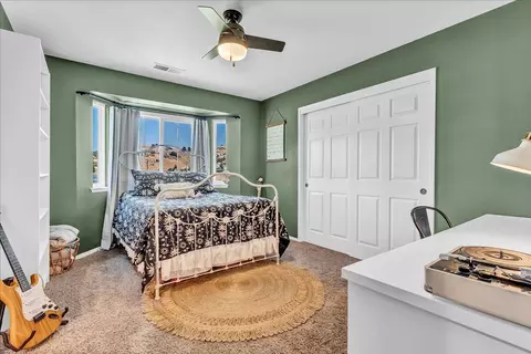 Bedroom - 31697 Gordon Dr, Exeter, CA 93221 photo 1 of 7