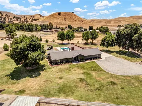 View/Area - 31697 Gordon Dr, Exeter, CA 93221 photo 3 of 6