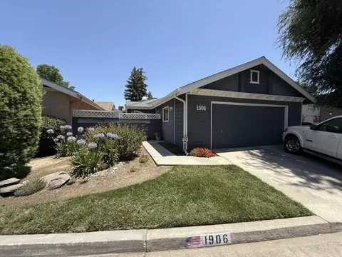 1906 S Pinnacle St, Visalia, CA 93292