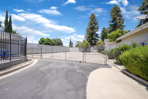 1437 E Vassar Ave, Visalia, CA 93292 photo 35