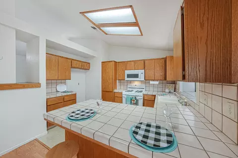 1437 E Vassar Ave, Visalia, CA 93292 photo 13