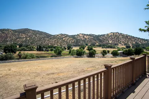 33440 Globe Dr, Springville, CA 93265 photo 9