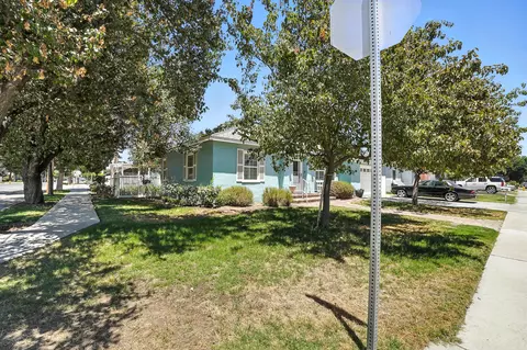 802 E Academy Ave, Tulare, CA 93274 photo 2