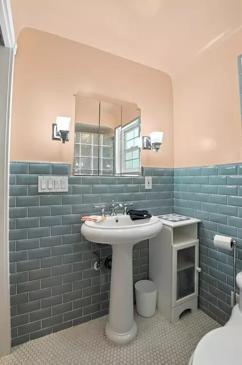 802 E Academy Ave, Tulare, CA 93274 photo 22