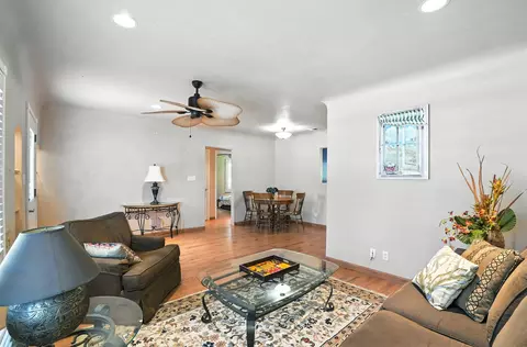 802 E Academy Ave, Tulare, CA 93274 photo 5