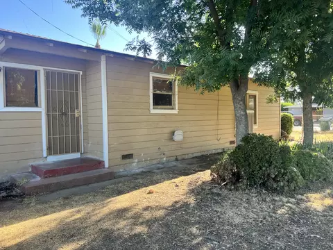 264 S Orange Ave, Exeter, CA 93221 photo 4