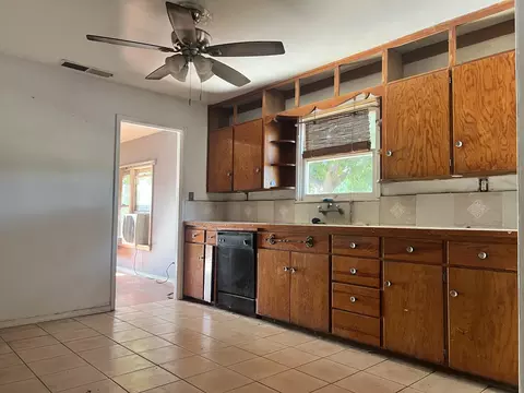 264 S Orange Ave, Exeter, CA 93221 photo 11