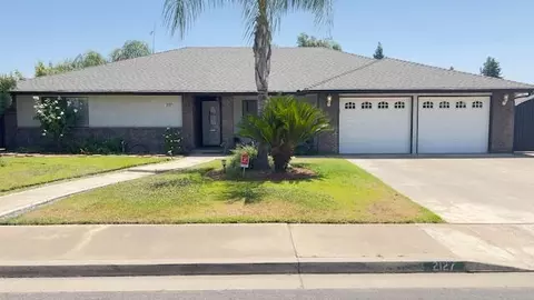 2127 Sequoia Ave, Sanger, CA 93657