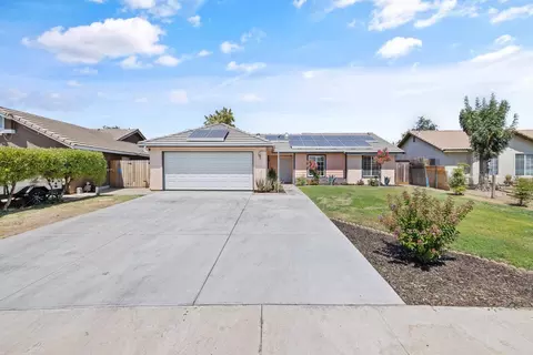2520 N Encina St, Visalia, CA 93291