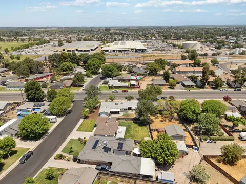 731 W D St, Lemoore, CA 93245 photo 44