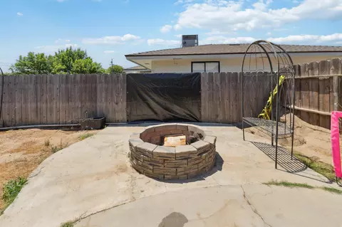 731 W D St, Lemoore, CA 93245 photo 33