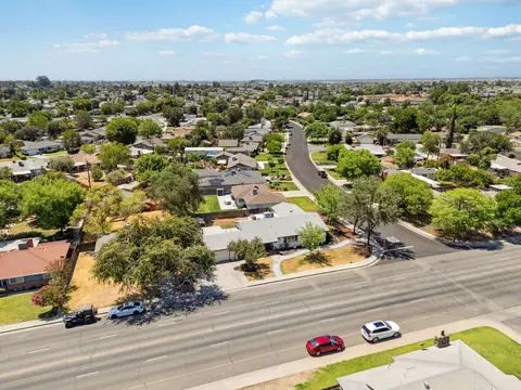 731 W D St, Lemoore, CA 93245 photo 36