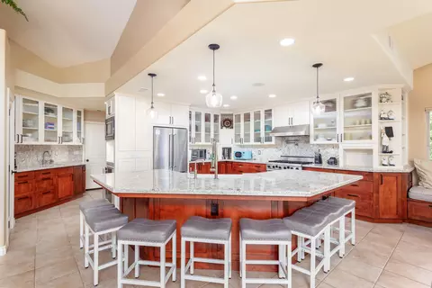 Kitchen - 43355 Sierra Dr #C, Three Rivers, CA 93271 photo 1 of 4