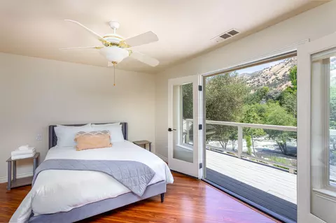 Bedroom - 43355 Sierra Dr #C, Three Rivers, CA 93271 photo 3 of 5