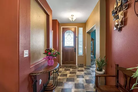 Entry Way - 2069 E Duff Ave, Reedley, CA 93654 photo 1 of 4