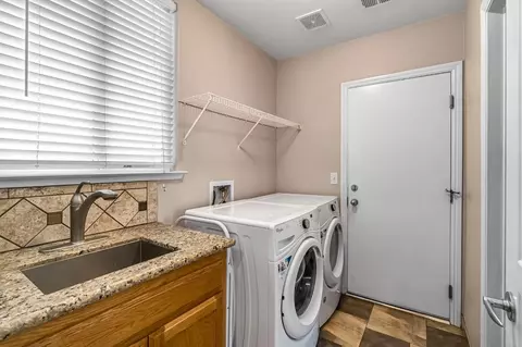 Other - 2069 E Duff Ave, Reedley, CA 93654 photo 5 of 6